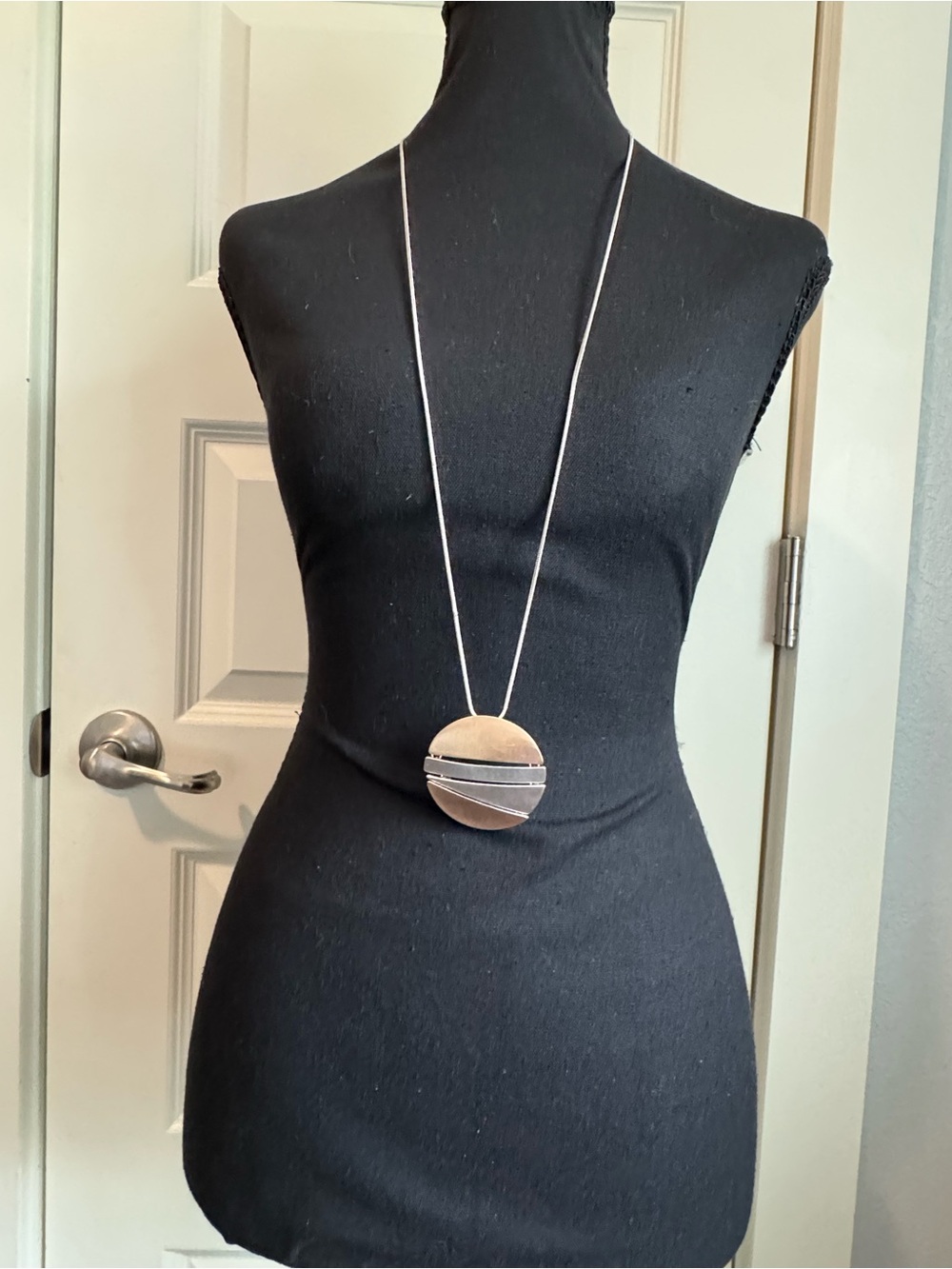 Steuer Kette Minimalist Silver, Gold, and Rose Gold Colored Pendant Necklace